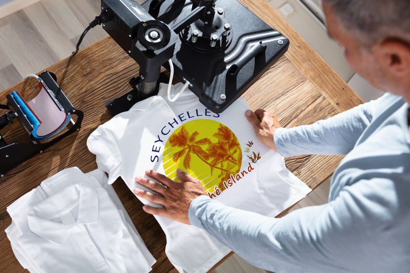 Quà tặng doanh nghiệp in logo - Sổ tay và bút 