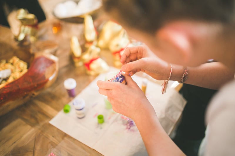 Cách chọn quà tặng handmade cho doanh nghiệp phù hợp với thương hiệu