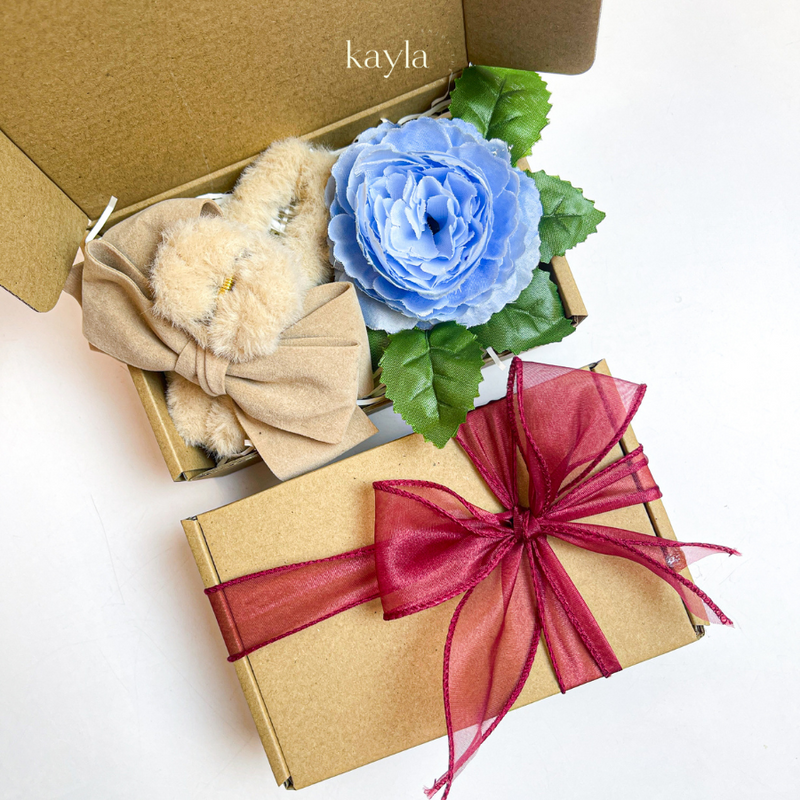 Set Quà Tặng Chạm Nhẹ Màu Yêu Thương