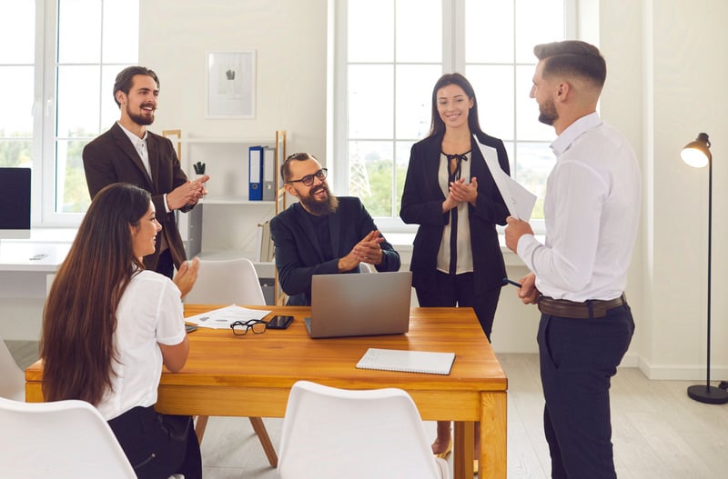 Cách thực hiện văn hóa cảm ơn hàng ngày giữa các nhân viên Cách thực hiện văn hóa cảm ơn hàng ngày giữa các nhân viên