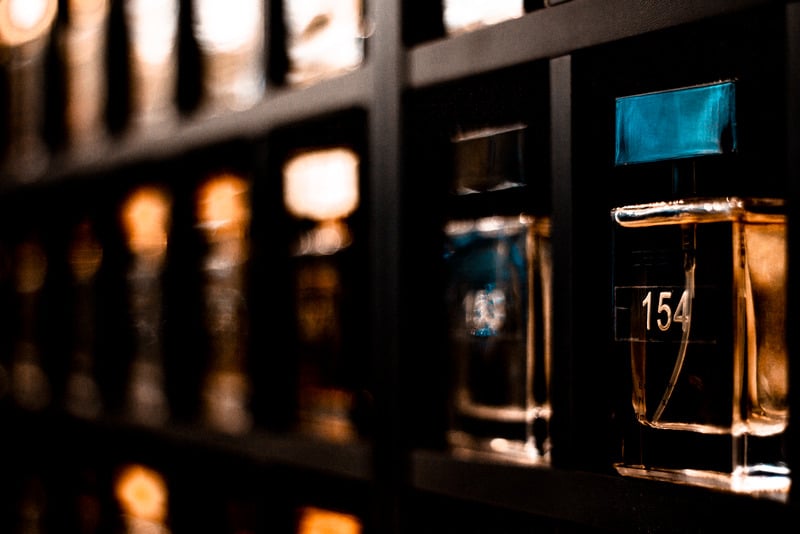 Nên tặng nước hoa cho bạn trai vào dịp nào để thể hiện tình cảm Nên tặng nước hoa cho bạn trai vào dịp nào để thể hiện tình cảm