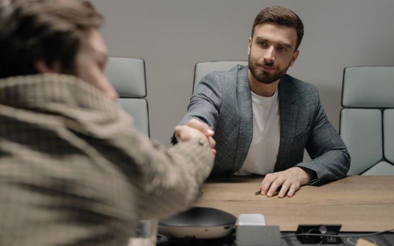 Những món quà không nên tặng cho sếp để tránh phiền phức