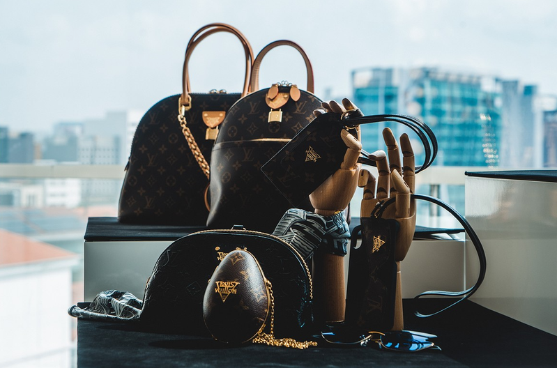 Top 10 Quà tặng Louis Vuitton sang trọng