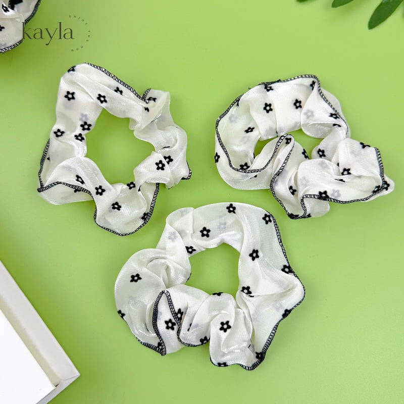 Dây Cột Tóc Crunchies Họa Tiết Trái Tim Và Hoa Thời Trang