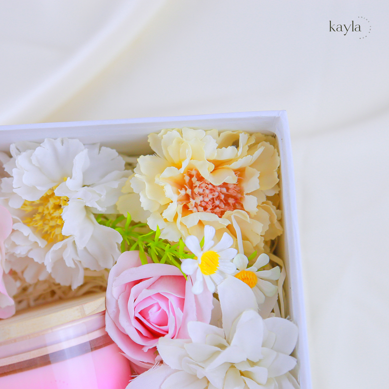 Set Quà Nến Thơm Laurent Muse Hồng Dịu