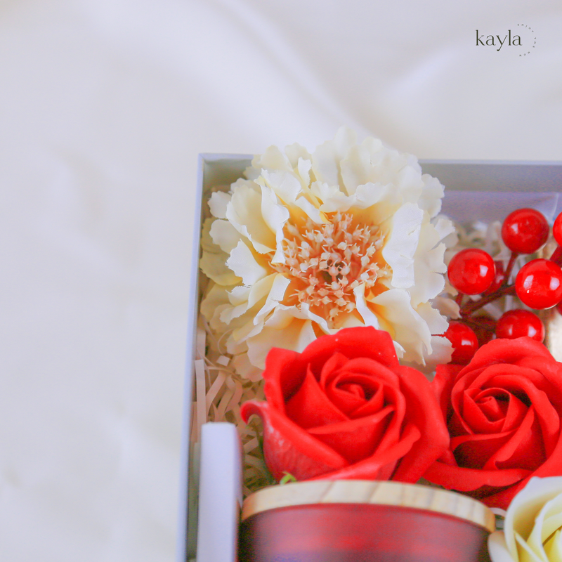 Set Quà Nến Thơm Obsidian Rose Đỏ Yêu Thương