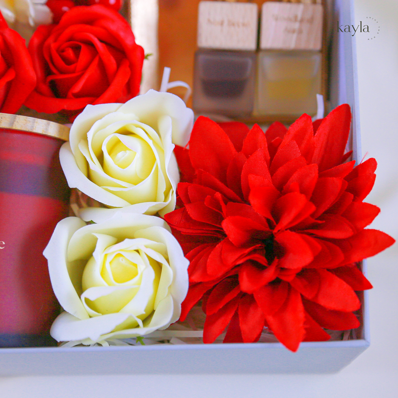 Set Quà Nến Thơm Obsidian Rose Đỏ Yêu Thương